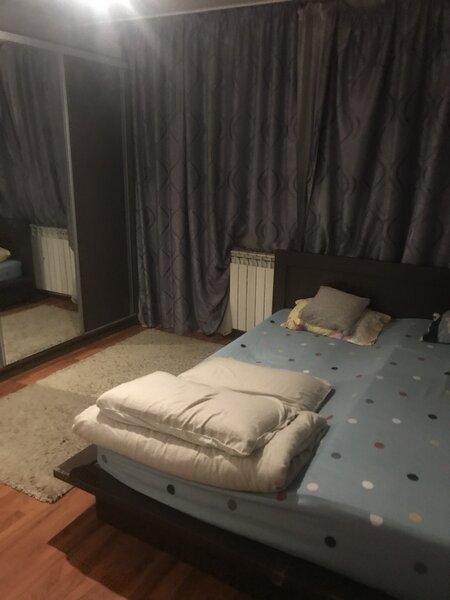 Vitan Mall vis-a-vis, parter,