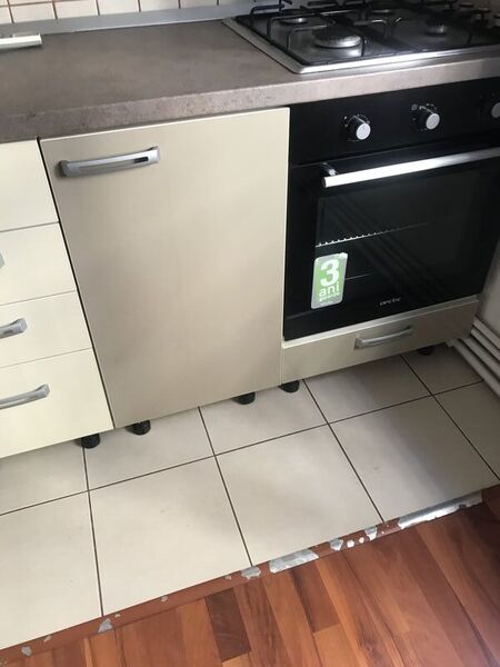 Vitan Mall vis-a-vis, parter,